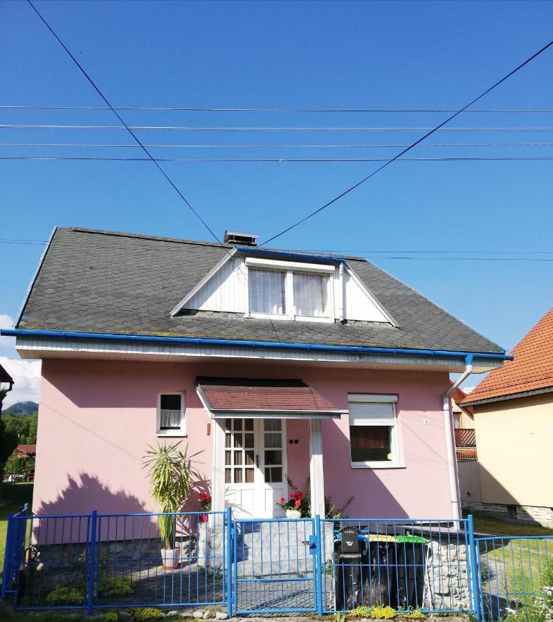 Villa Strakov Lúčky 外观 照片